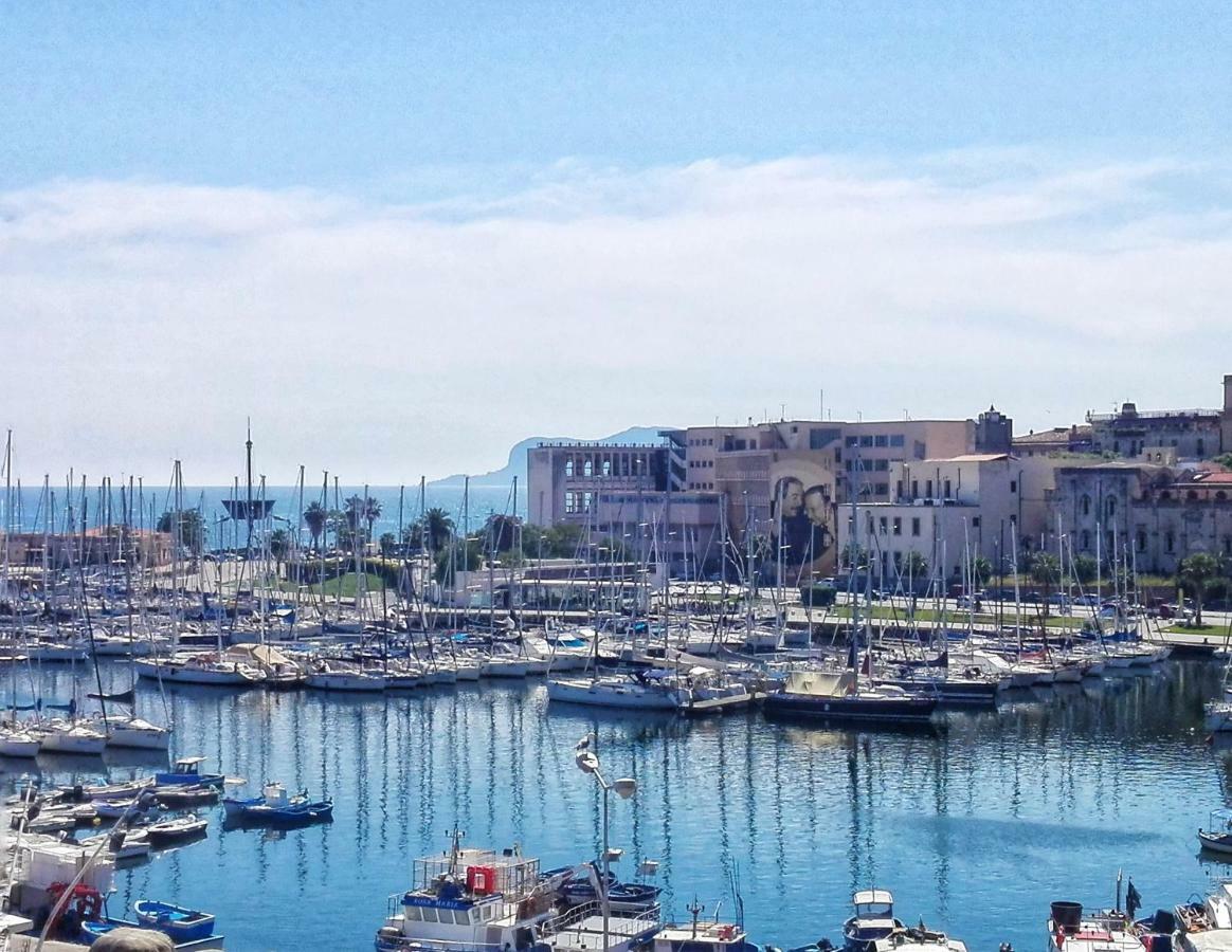 Casadamare Apartment Palermo Bagian luar foto