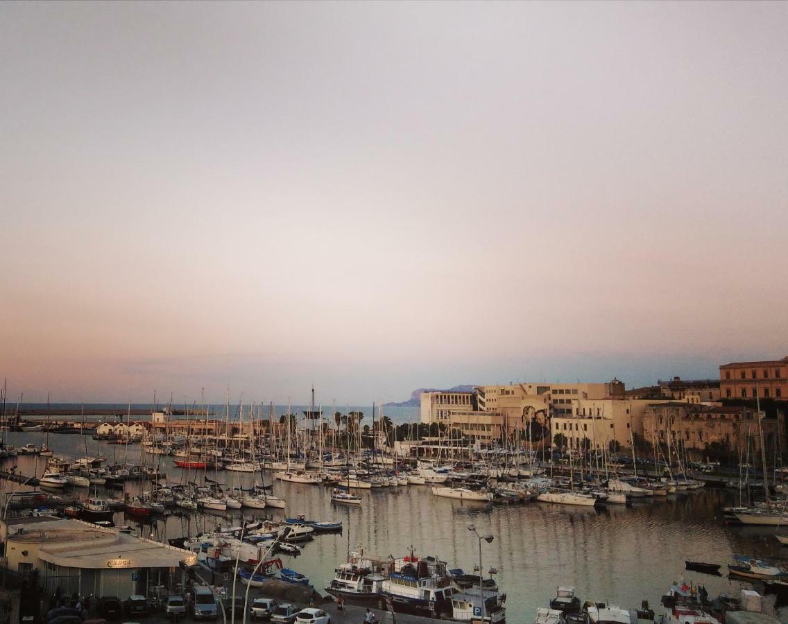 Casadamare Apartment Palermo Bagian luar foto